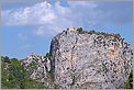 Chapelle Notre Dame du Roc surplombant le village de Castellane (CANON 10D + EF 100 macro)