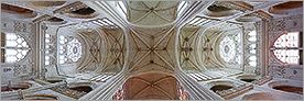 Transept de la cathédrale de Senlis (CANON 5D + EF 24mm L)