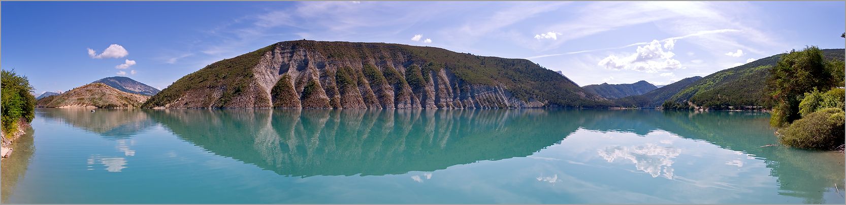 lac_de_castillon_pano_o.jpg