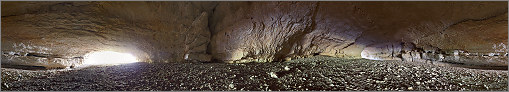 Vue panoramique sur 360° à l'intérieur du pont naturel de Minerve ( 34 Hérault ) Canon 5D MkII + TS-E 17mm F4 L avec décentrement (shift)