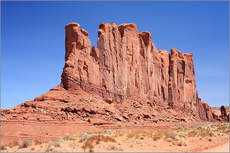 Monument Valley (Navajo Tribal Park) Camel Butte - photo réalisée avec CANON 5D + EF 50mm  F1,4