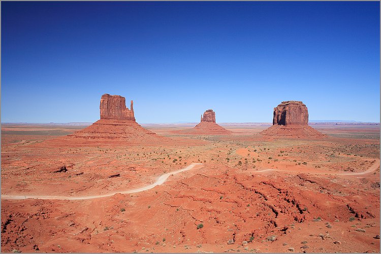 Monument Valley (Navajo Tribal Park) photo réalisée avec CANON 5D + EF 24mm L F1,4
