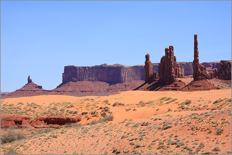 Monument Valley (Navajo Tribal Park) Totem Pole - photo réalisée avec CANON 5D + EF 100 macro  F2,8