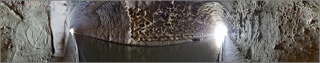 Tunnel de Malpas sur le canal du Midi (34 Hérault) en vue panoramique intérieure (CANON 5D MKII + TS-E 17mm F4 L)